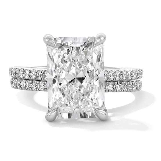 5-5/8 CT. T.W. Radiant-Cut Certified Lab-Grown Diamond Bridal Set in 14K White Gold (F/VS2)